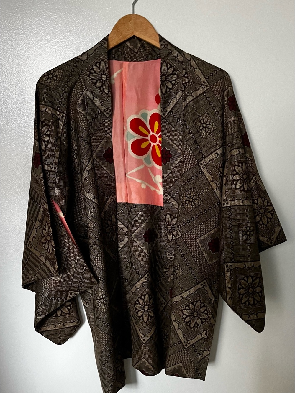 Vintage Brown Geometric Kimono Jacket with Pink Floral Lining MINT!